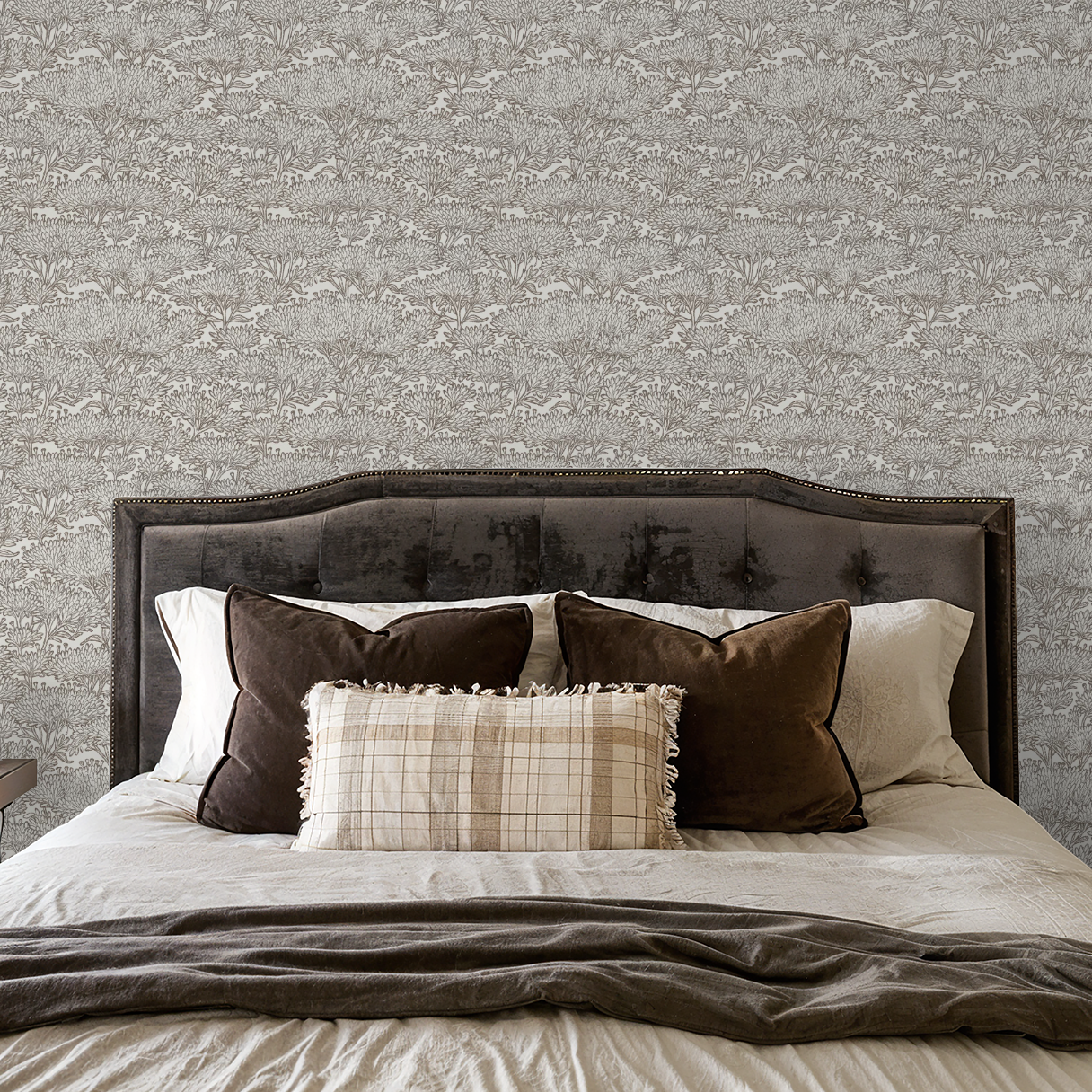 Ollie Tree (Brown) Wallpaper