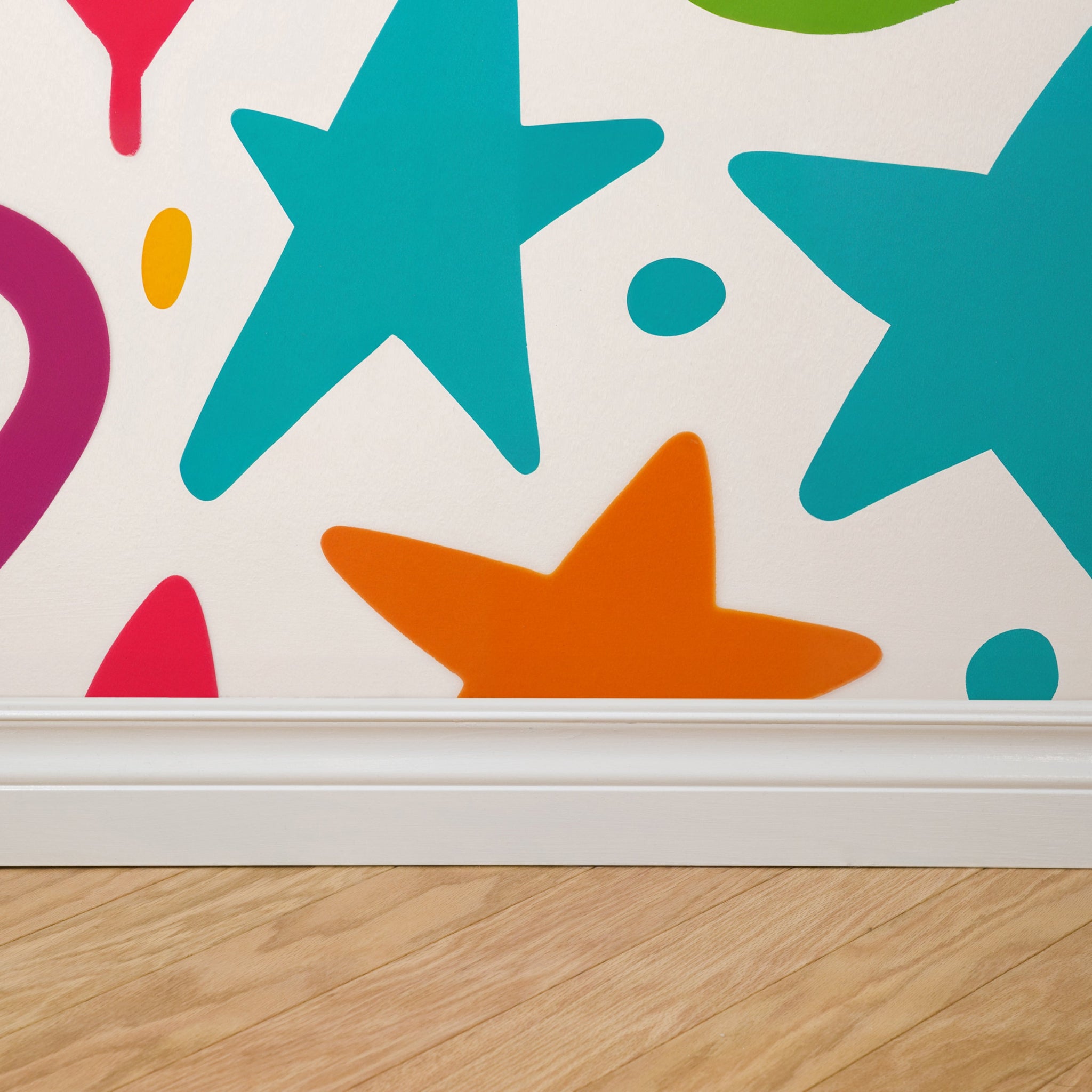 Campbell Graffiti Gal Wallpaper