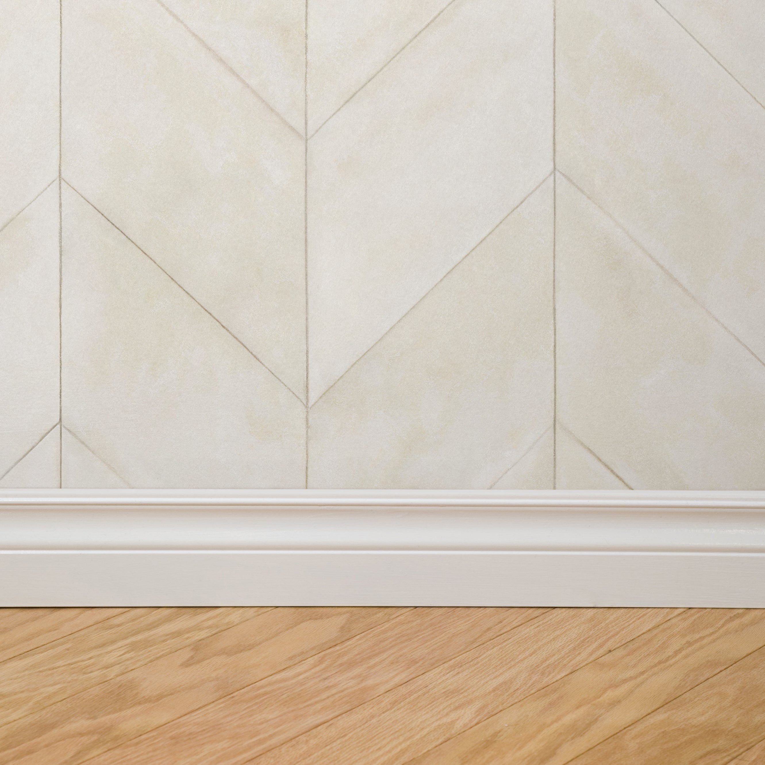 Chevron de Blanc Wallpaper - 10 FT H X 14 FT W Traditional