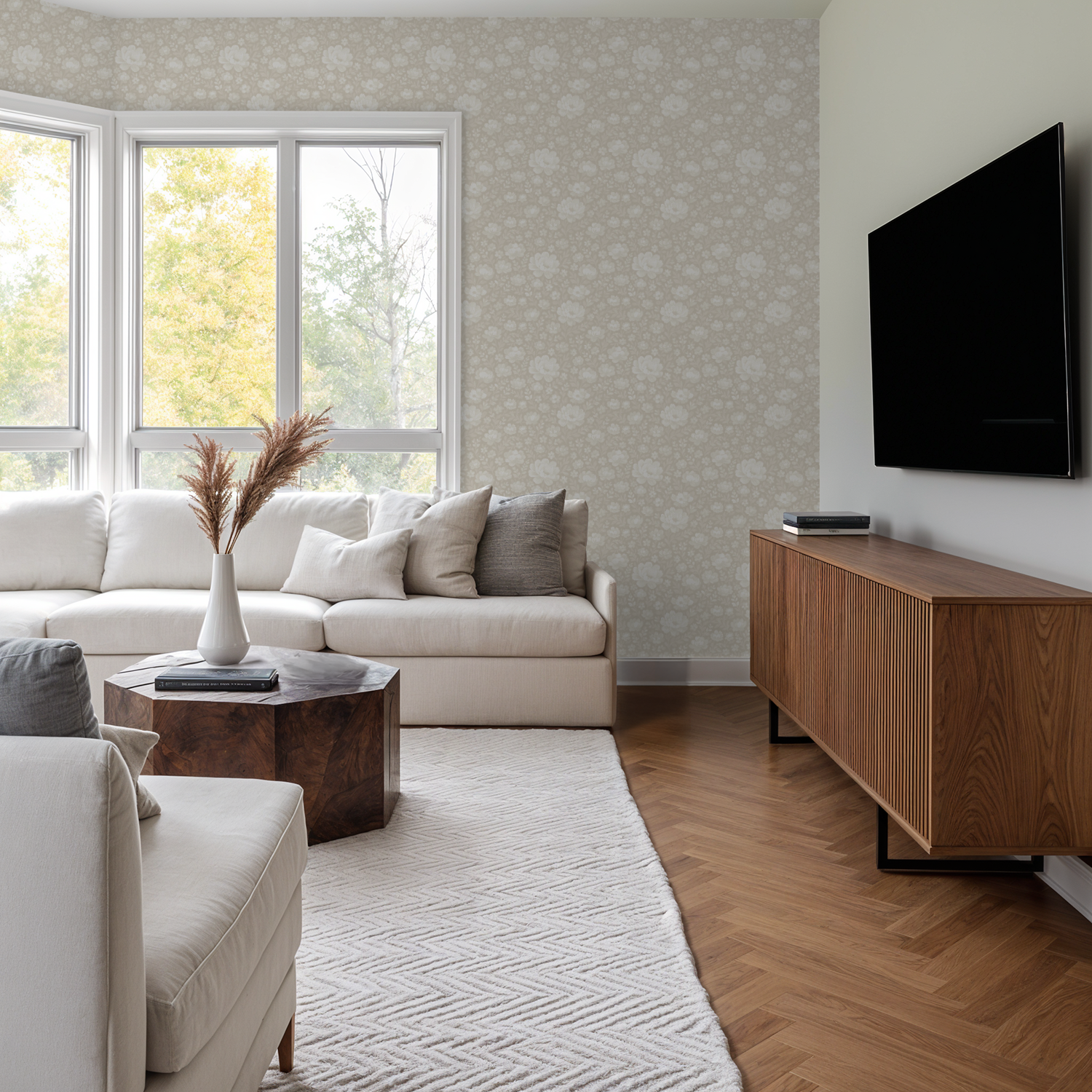 Floriola (Cream) Wallpaper