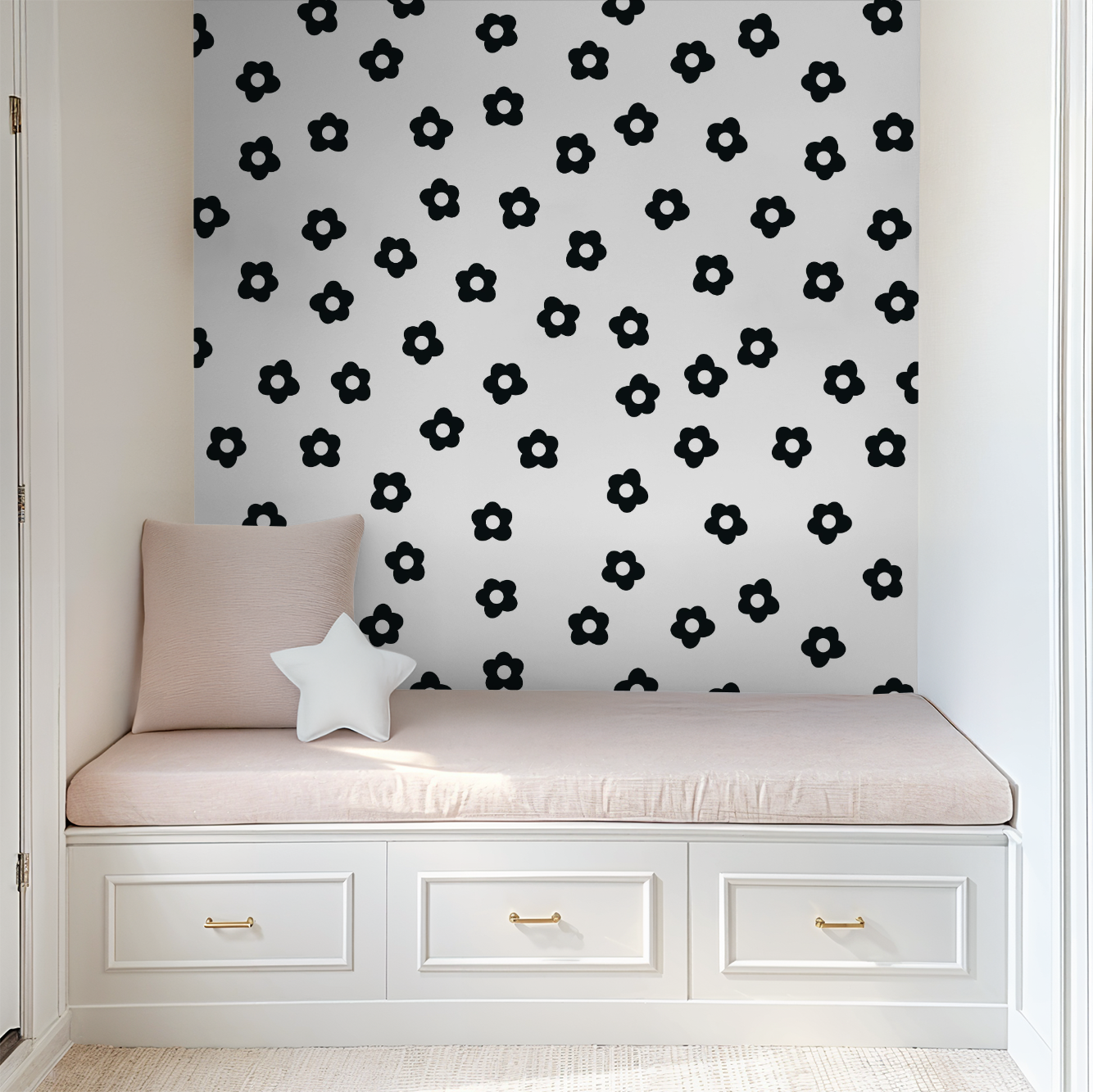 Daisy Dot (Black) Wallpaper