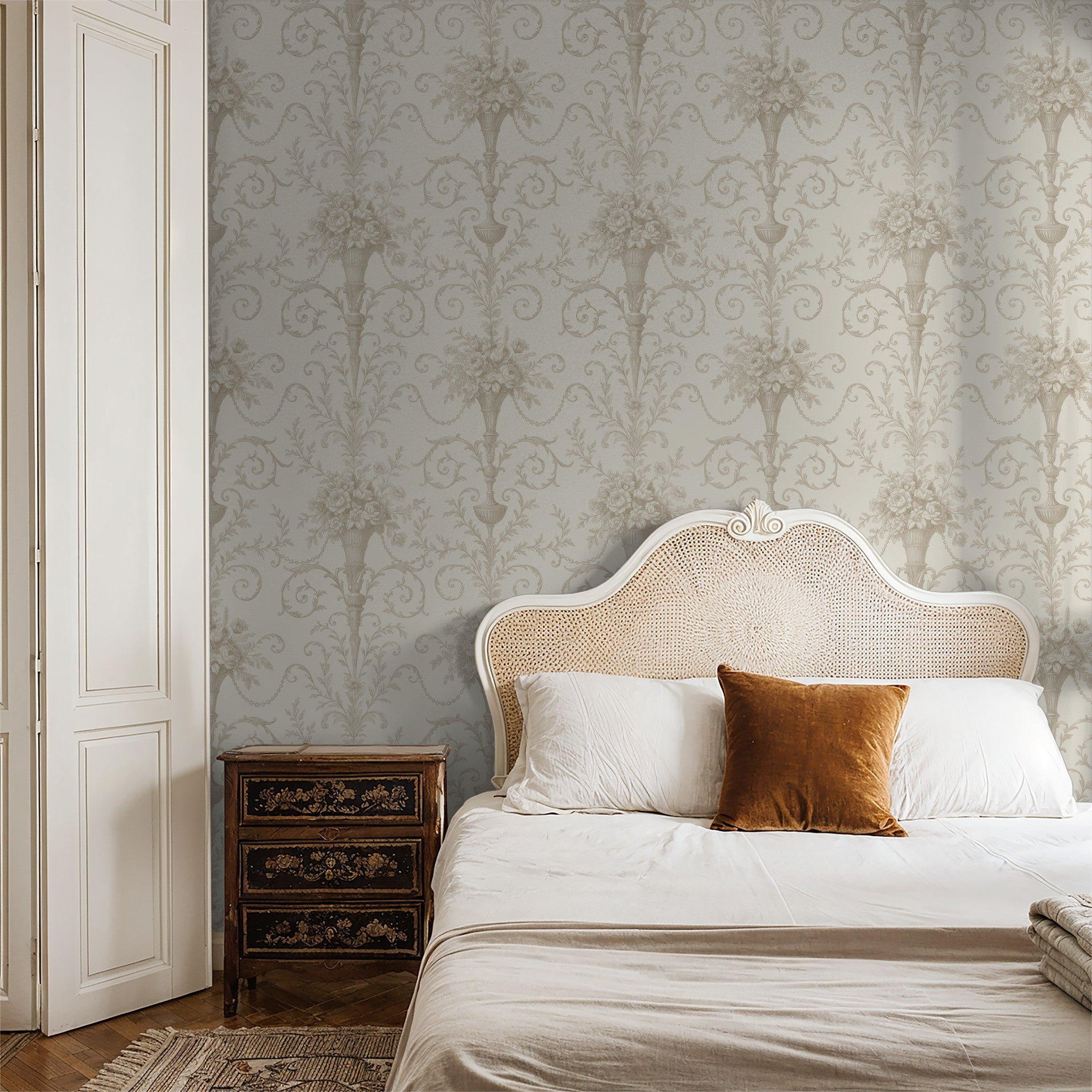 Faded Fleur Wallpaper