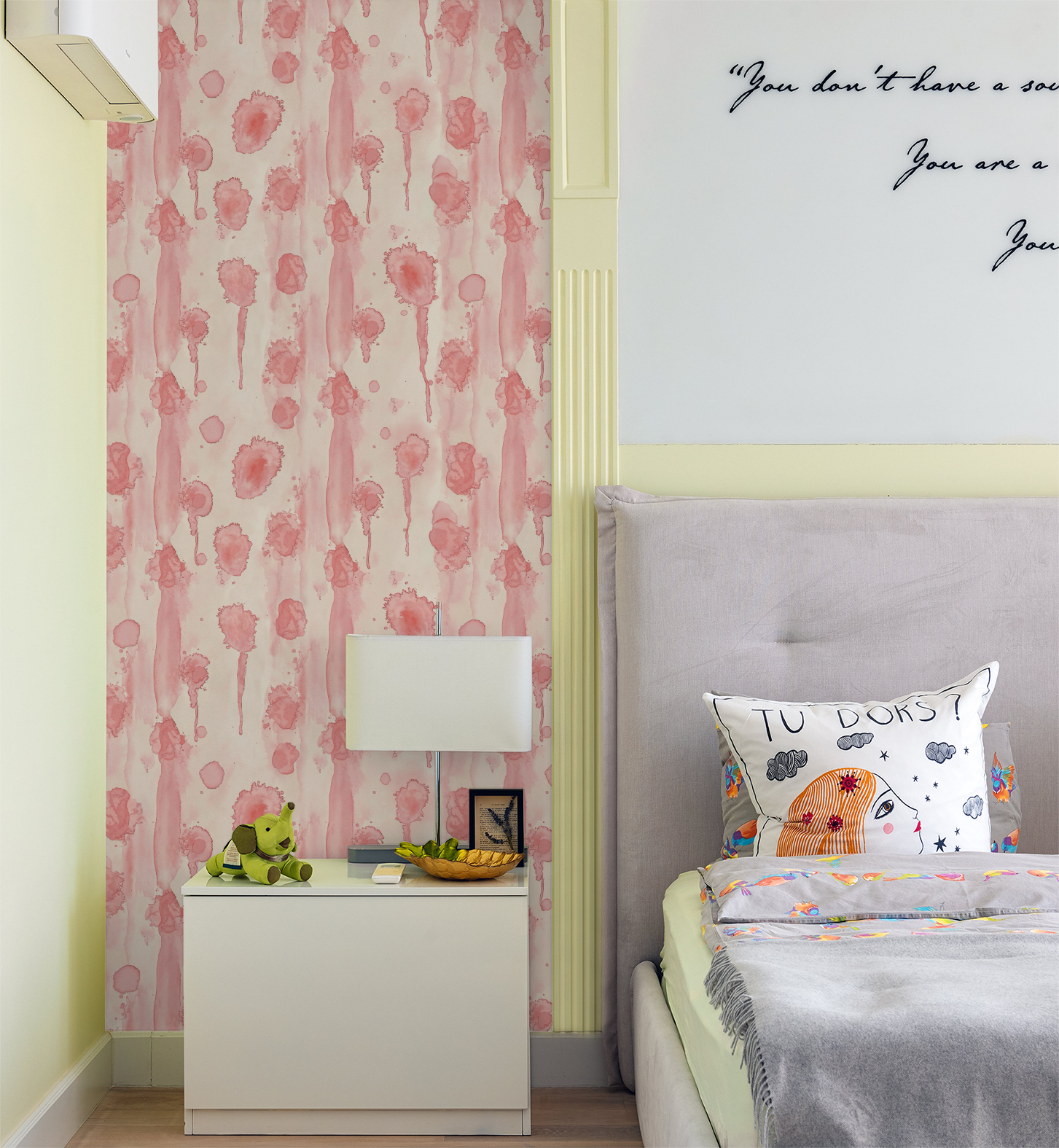 RIOT Wallpaper - 8 FT H X 10 FT W Peel and Stick
