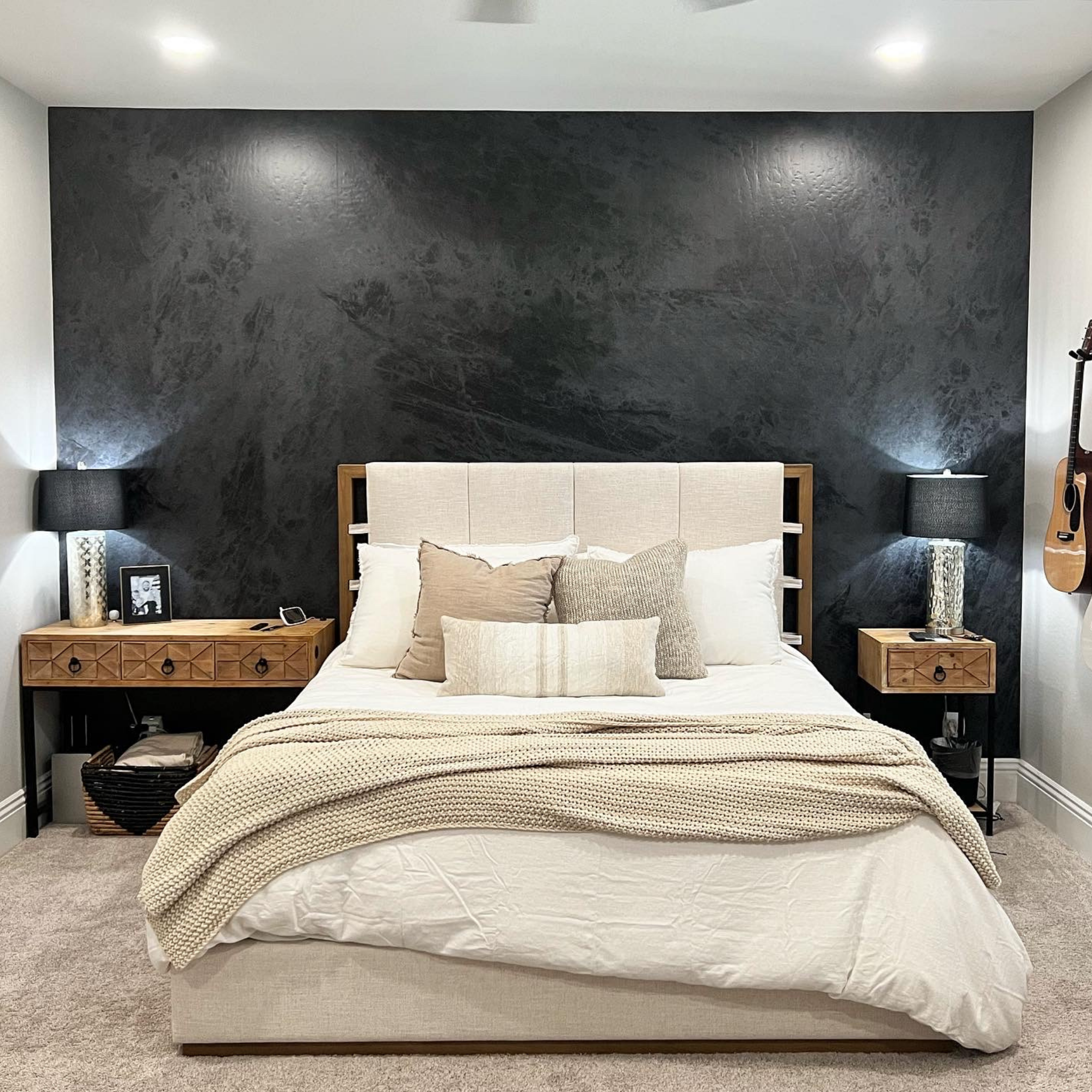 ONYX Wallpaper - 10 FT H X 6 FT W Luxe Peel and Stick